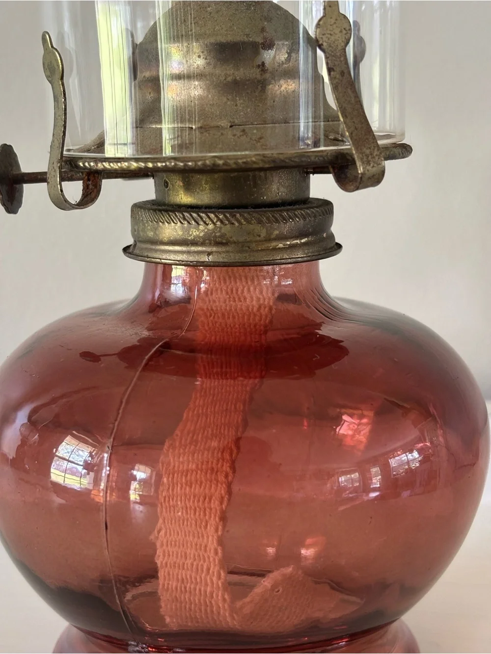 Vintage-Style Red Glass Oil Lantern - Accent Home Decor